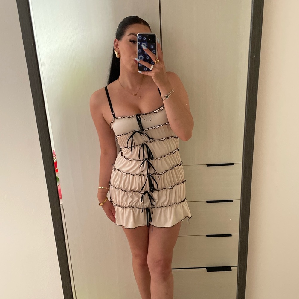 BOW DRESS πππ - Picture 2 of 2